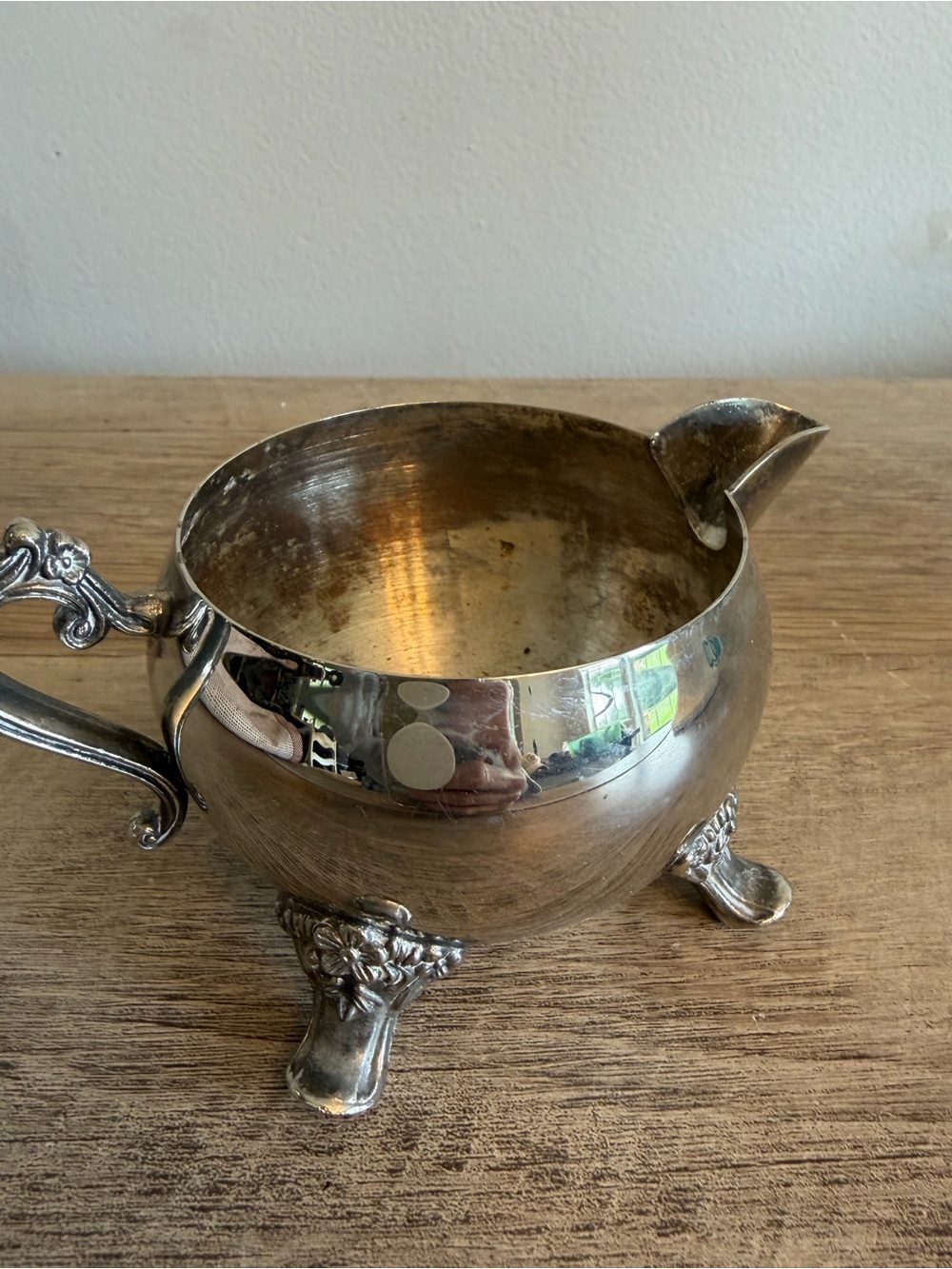 Vintage Silver Plated Creamer International Silver Co 6 oz Ornate Feet Handle - Picture 5 of 11